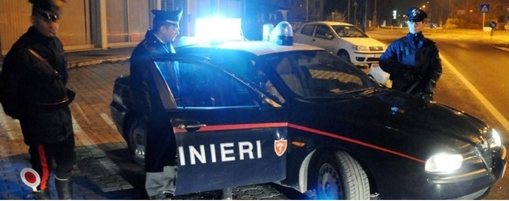 Coppia investita,  grave la donna