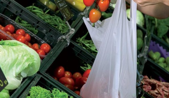 Da gennaio imbustare frutta e verdura costerà 10 centesimi