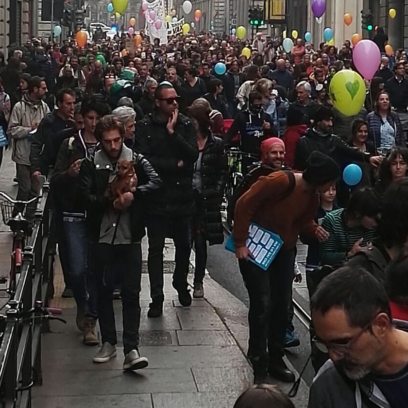 Delegazione di chivassesi al corteo  vaccini liberi