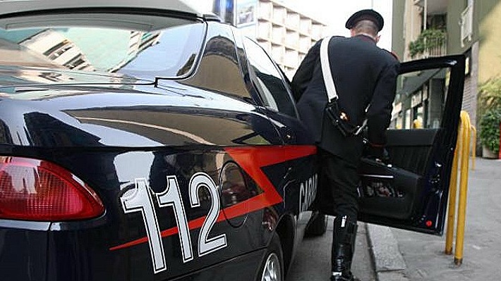 Droga e spaccio, fidanzati agli arresti domiciliari