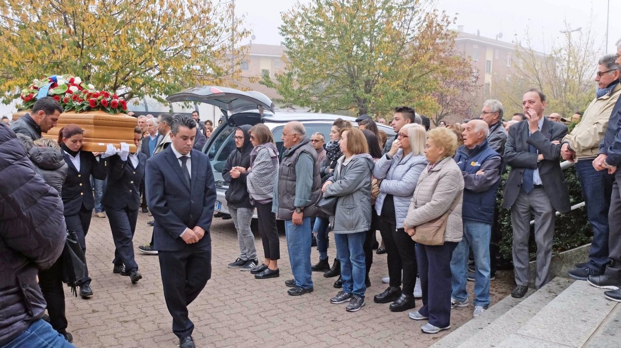 Omicidio Settimo i funerali della vittima