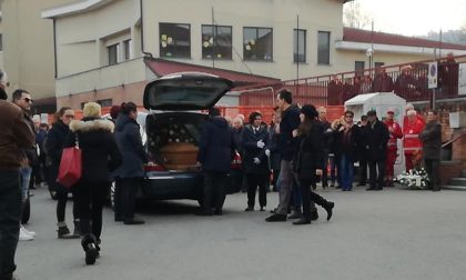 Trovato morto giovane imprenditore l'ultimo saluto I VIDEO
