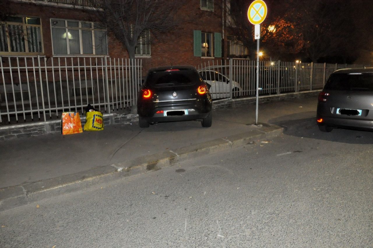 Automobilista si schianta contro un’ altra vettura