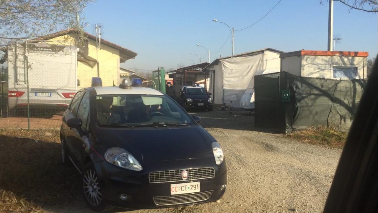 Maxi blitz dei carabinieri nel campo nomadi IL VIDEO