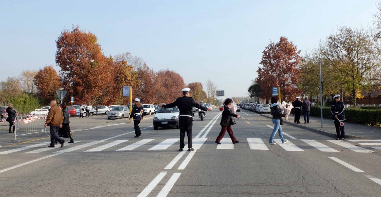code, traffico, cimitero, Settimo Torinese, Ognissanti, Festa dei Santi, vigili