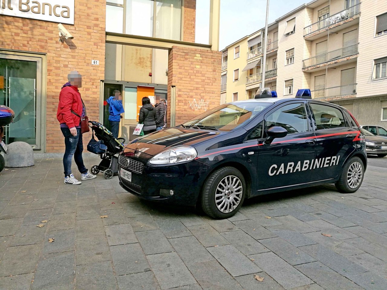 Rapinato invalido dopo prelievo in banca