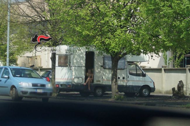 Camper del sesso cinque arrestati
