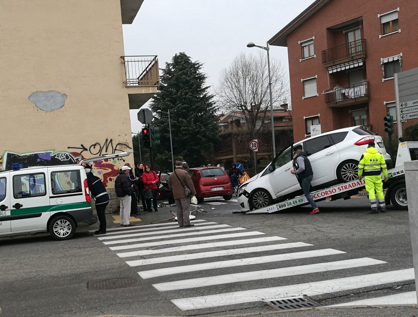 Scontro fra auto