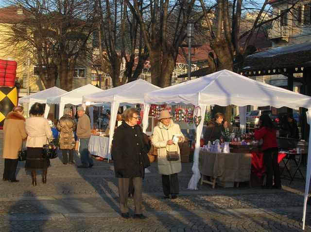 Mercatino natalizio tanti appuntamenti nel fine settimana