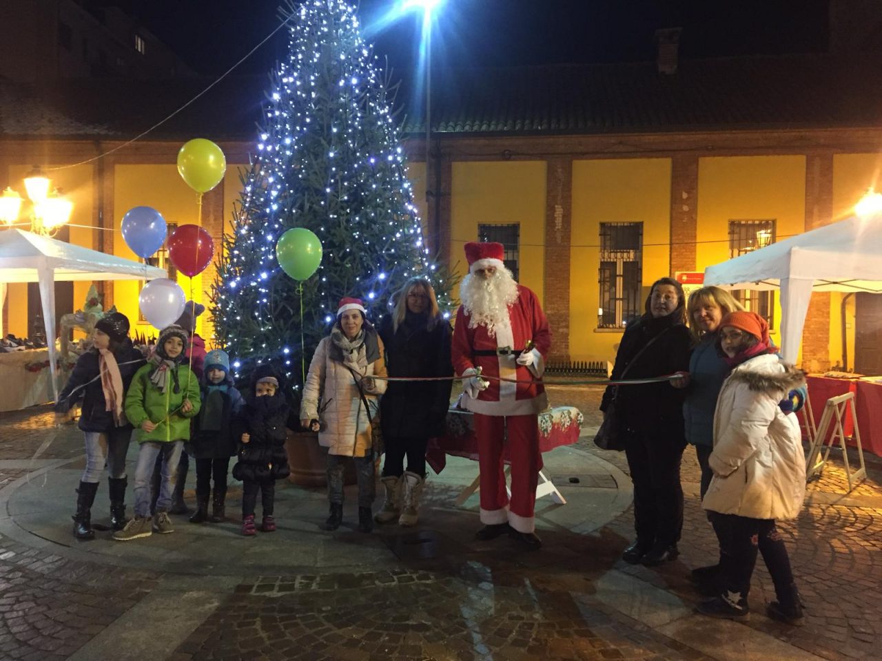 Comune snobba mercatino di Natale