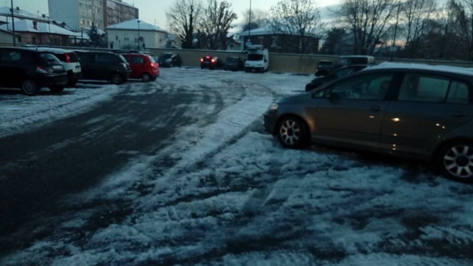 Strade ghiacciate la polemica