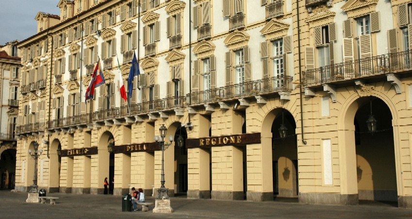 Consiglieri contro taglio vitalizi ricorso respinto