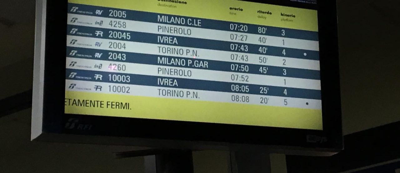 Treni in ritardo per neve e gelo
