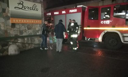 Incendio cantina accanto al centro commerciale IL VIDEO