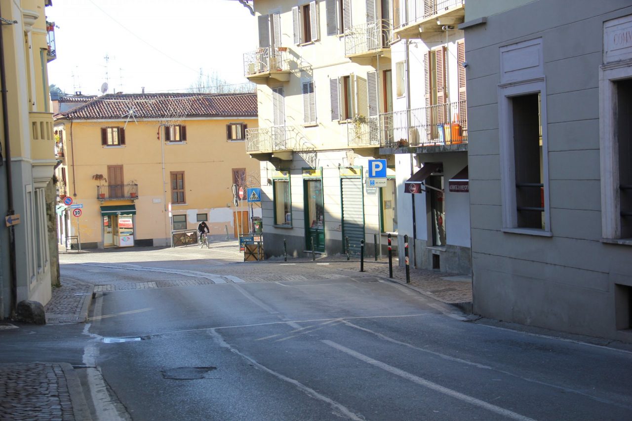 Traffico deviato per lavori alla rete fognaria