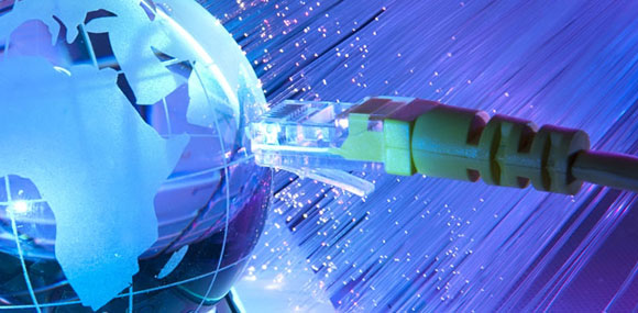 Fibra ottica operatori al lavoro