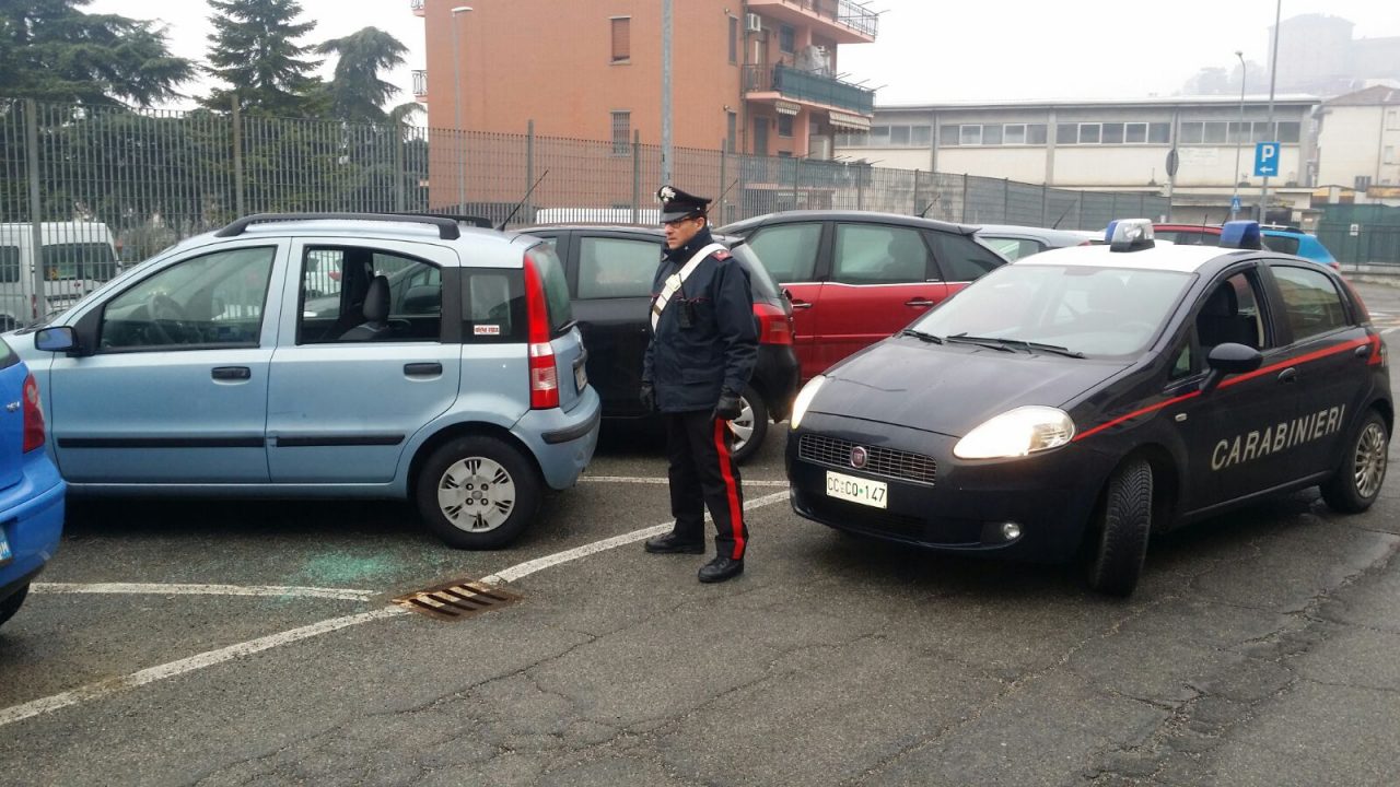 Tenta uccidere compagno trovata la donna