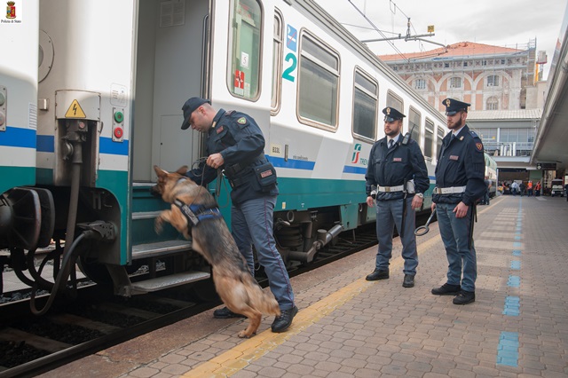 Sicurezza treni più controlli durante le festività