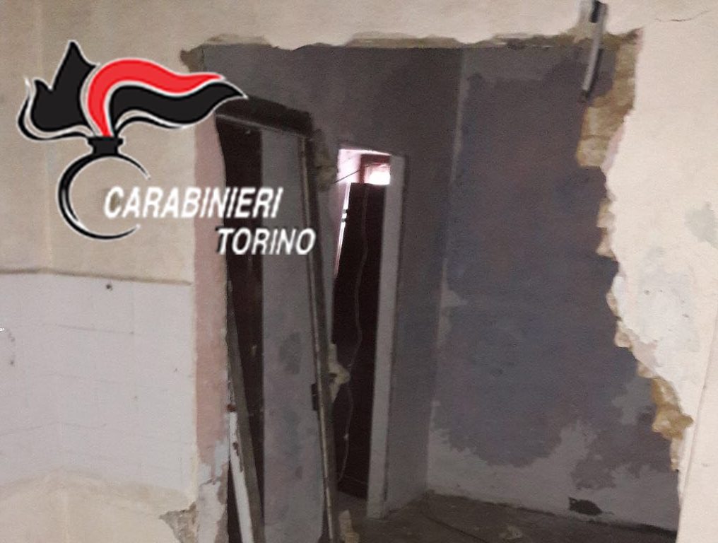 Ragazzi vandali denunciati per raid in edificio privato