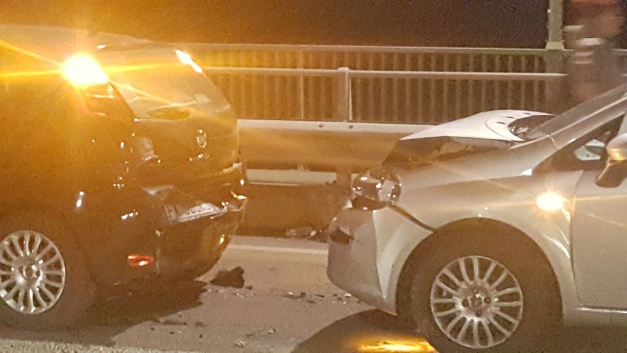 Incidenti stradali e code continue sul ponte di Chivasso LE FOTO