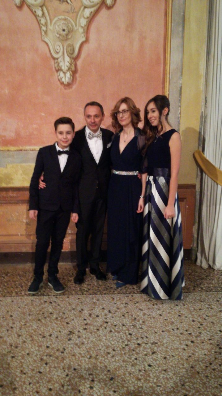 https://primachivasso.it/attualita/gran-gala-di-carnevale-ecco-i-protagonisti-le-foto/