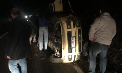Incidente sulla 590 tre donne incastrate IL VIDEO