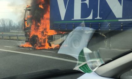 Incendio camion bretella autostrada A4