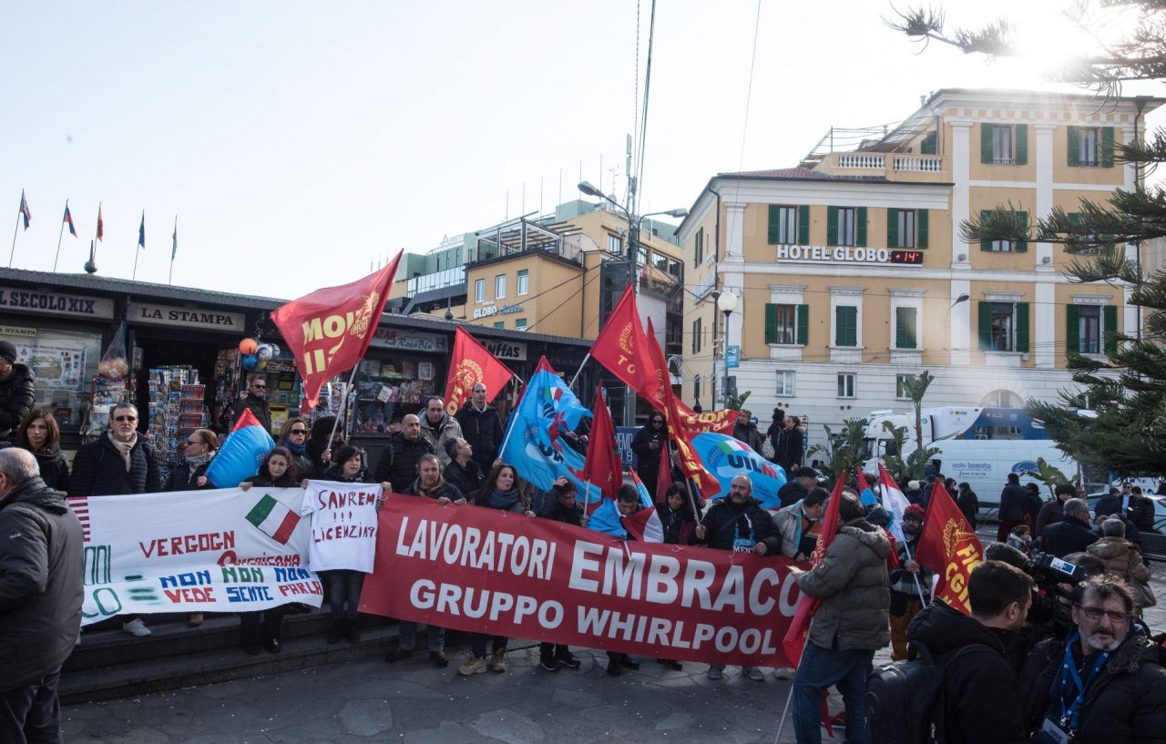 Ex Embraco: Appendino incontra i 400 lavoratori a rischio VIDEO