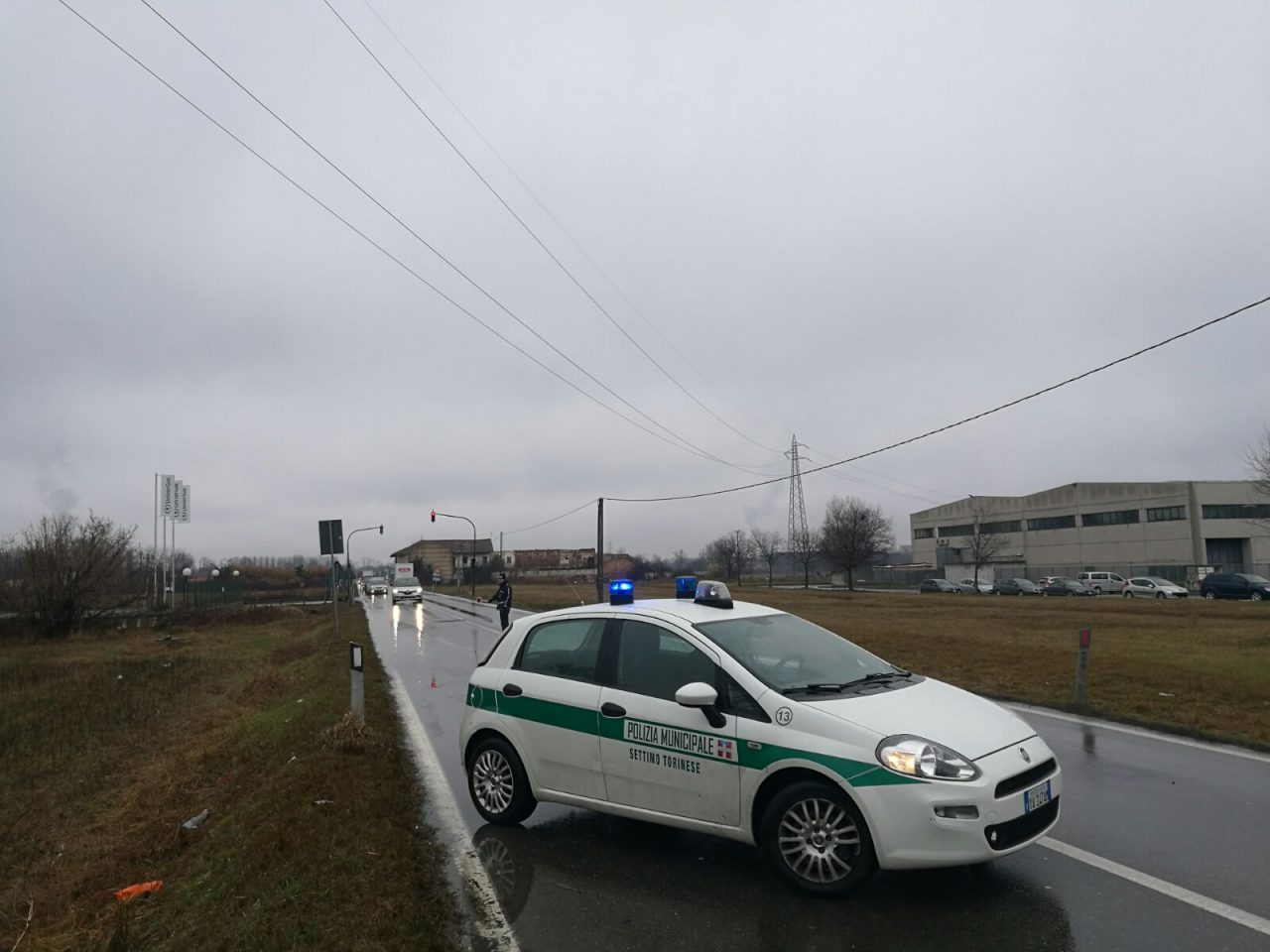 Camion perde carico traffico in tilt LE FOTO