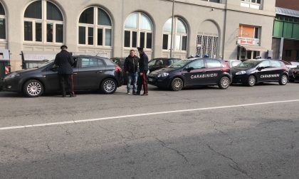 Operazione antidroga nel quartiere controlli a tappeto in corso IL VIDEO