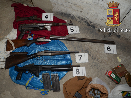 Sequestrato arsenale la cantina trasformata in una vera santabarbara