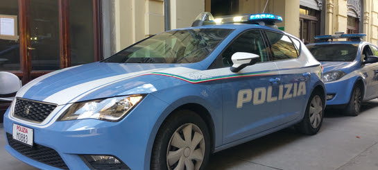 Ruba bici e scassina un un furgone uomo bloccato dalla Polizia