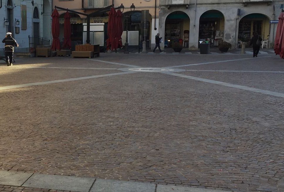 Piazza Caretto Soprintendenza ferma Speranza