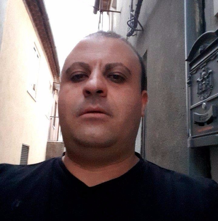 Trovato morto in casa E’ GIALLO