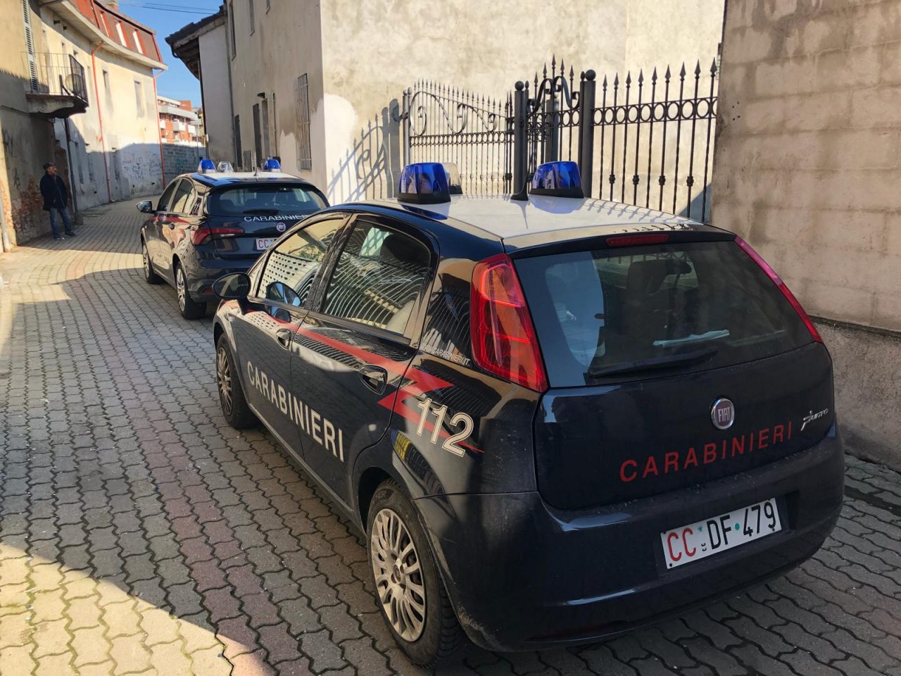 Trovato morto in casa tragedia per uomo di 40 anni