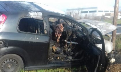 Incendio auto muore uomo di Cigliano