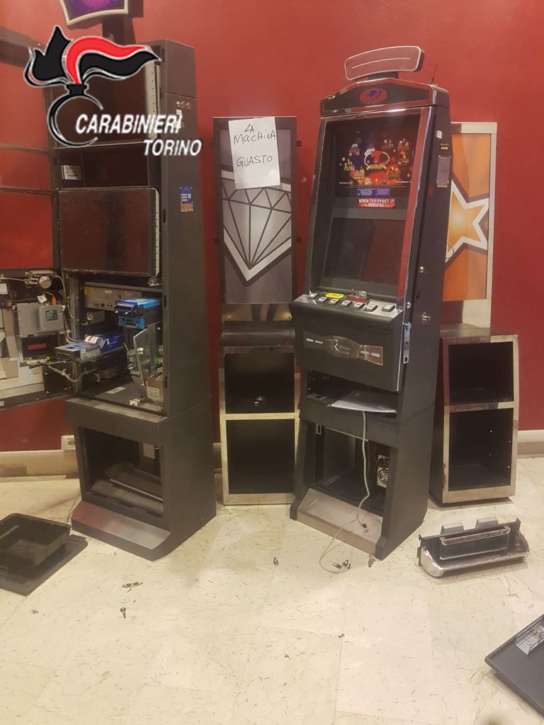 Furto in sala giochi ladro arrestato IL VIDEO