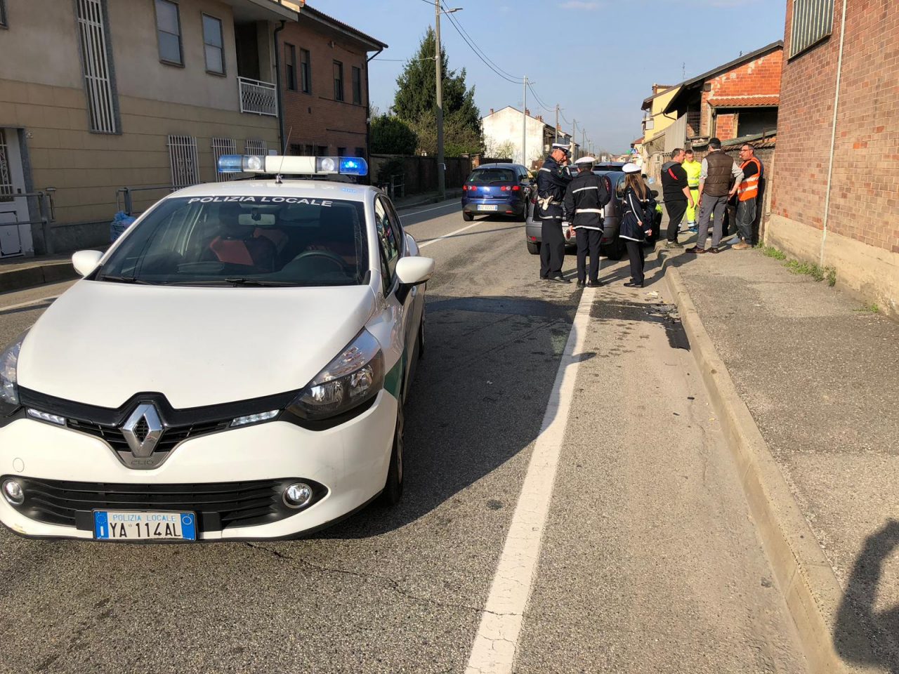 Tamponamento a catena tre auto coinvolte un ferito