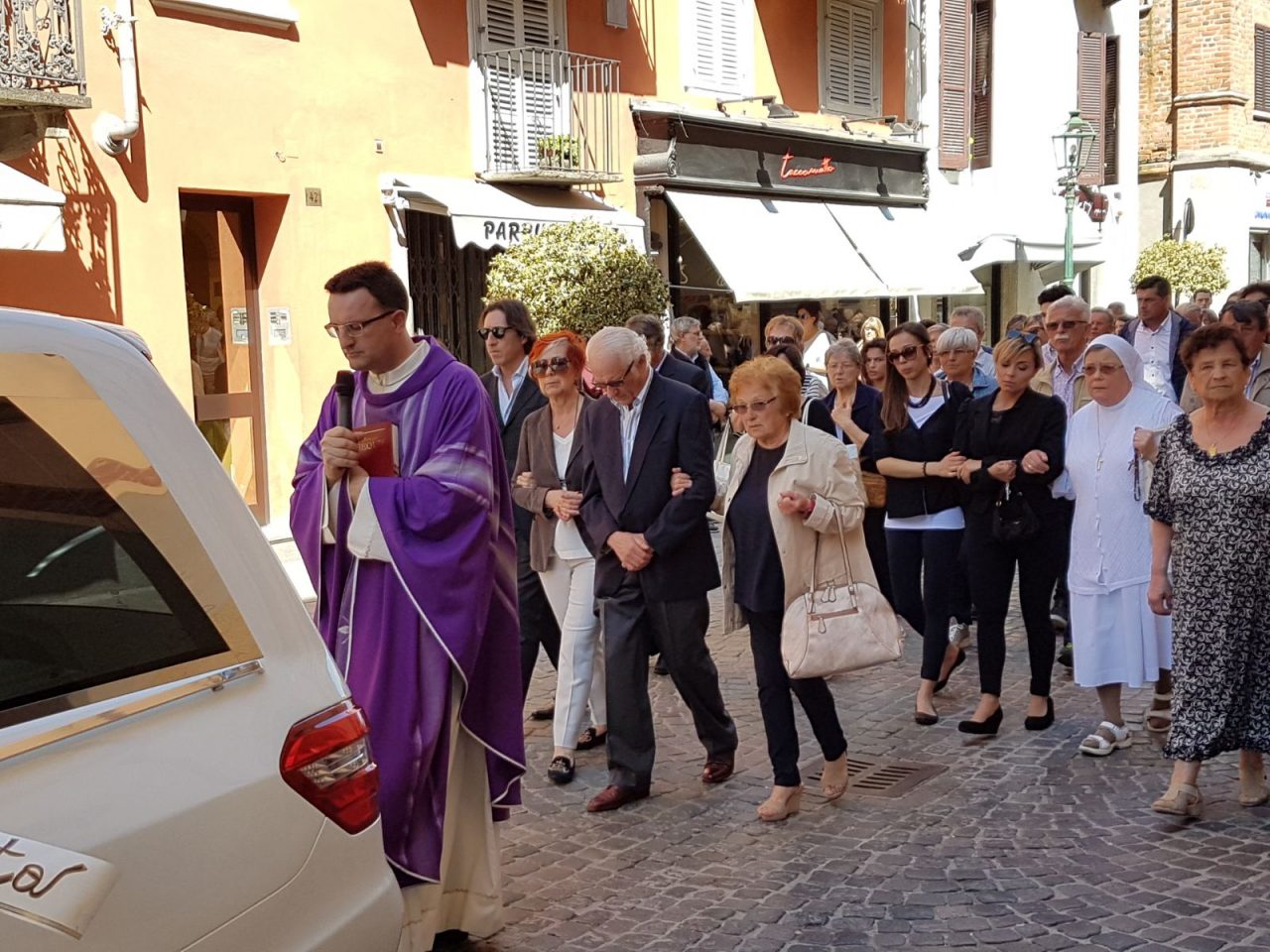 Chivasso piange Chiara Perrone IL FUNERALE