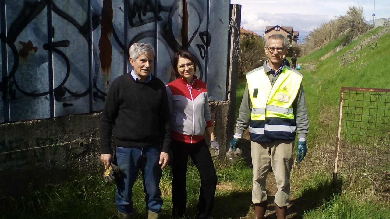 Associazioni, amministratori e cittadini ripuliscono la città