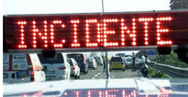 Giocatore di calcio muore in un incidente sull’autostrada Torino-Piacenza