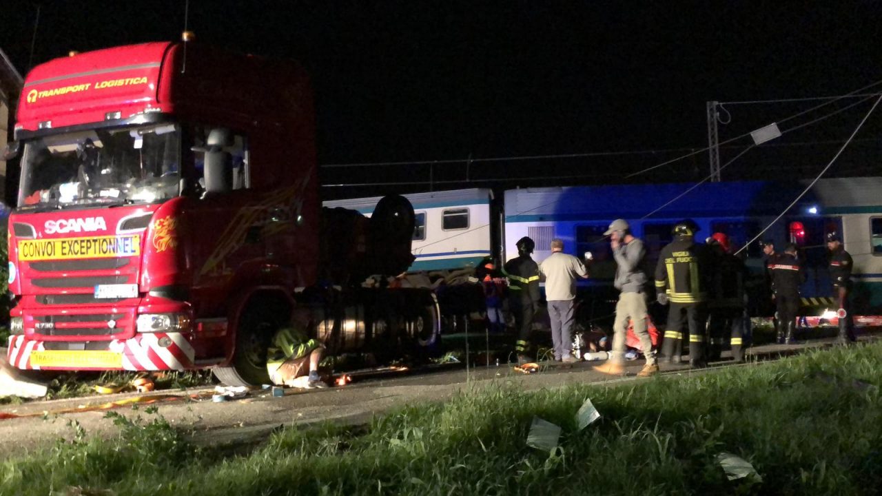 Treno deragliato a Caluso | Pullman sostitutivi da Rfi