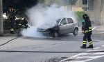 Auto brucia passeggeri salvi per miracolo