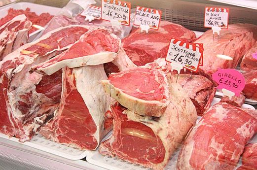 Batteri nella carne Lidl ritira lotti