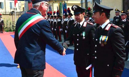 Carabinieri eroi hanno salvato la folla da una possibile strage