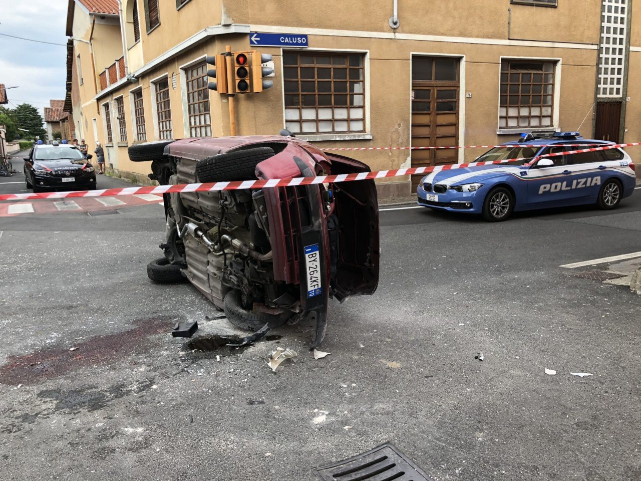 auto ribaltata