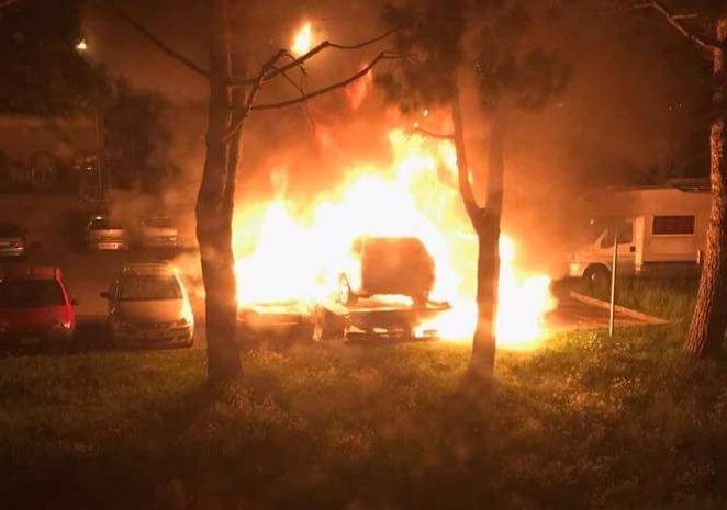 Auto bruciate: ritorna la paura del piromane