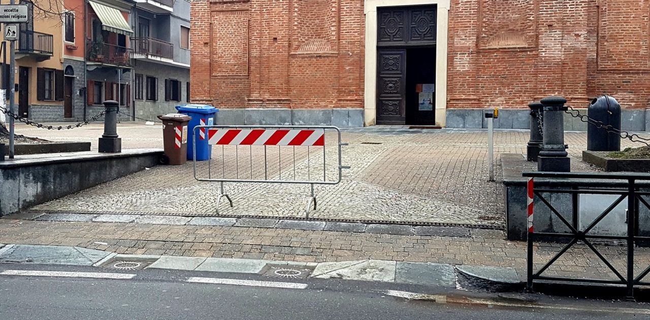 Piazza vietata ai commercianti