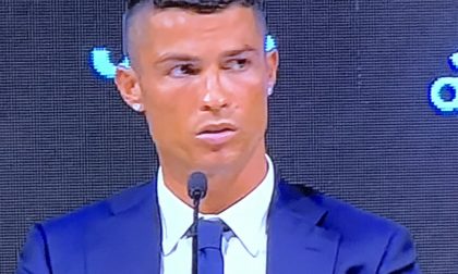 Si imbuca alla prima di Ronaldo con la divisa della Protezione Civile