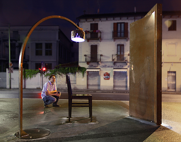 Auto contro opera d’arte: rovinata l’installazione di Beccaria